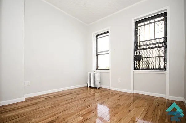 Rented by EXR | media 28