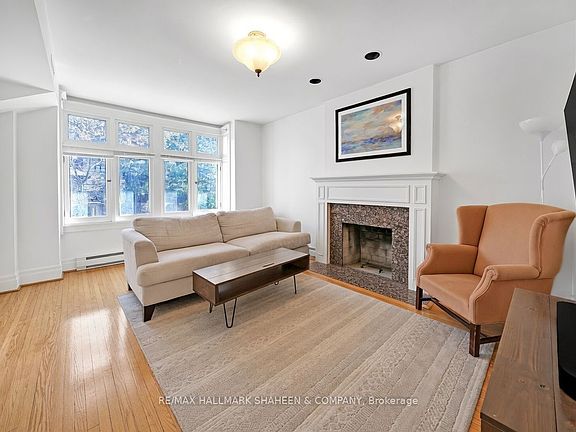 2nd image of 12 Foxbar Rd #2