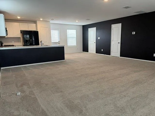 3 bed, 2.5 bath, 1434 sqft, $1,750 — Photo 4