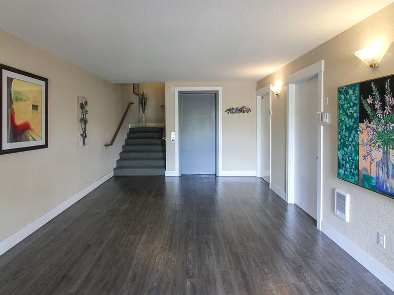 North Salem Apartment Complex With Washer/Dryer! ~ Camelot — Photo 62