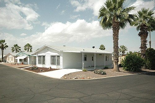 Furnished, Ground-Set Home on Prime Corner Lot w/ View (Pets Welcome)