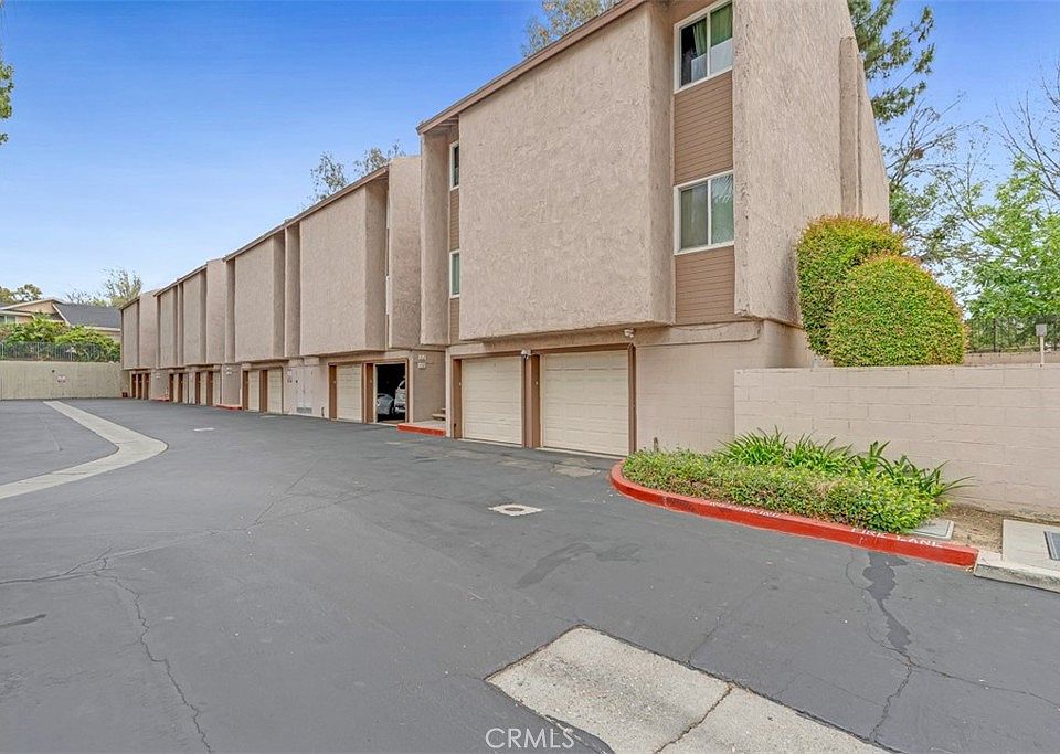 1st image of 1525 Walnut Leaf Dr Unit 214