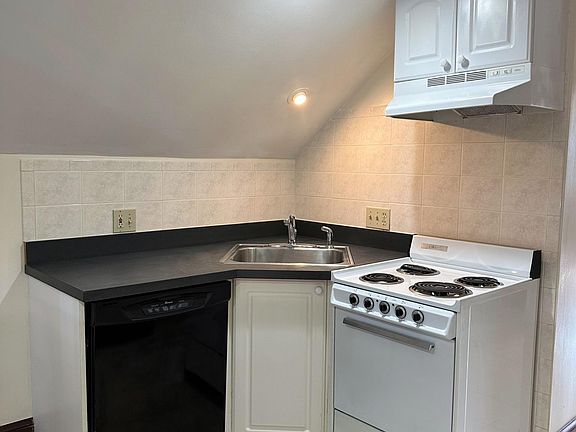 4th image of 235 Independence Ave #3T