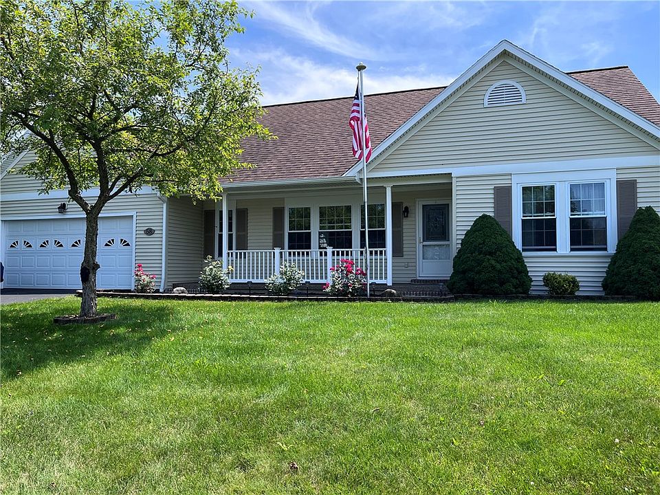 1st image of 58 Bay Heights Cir