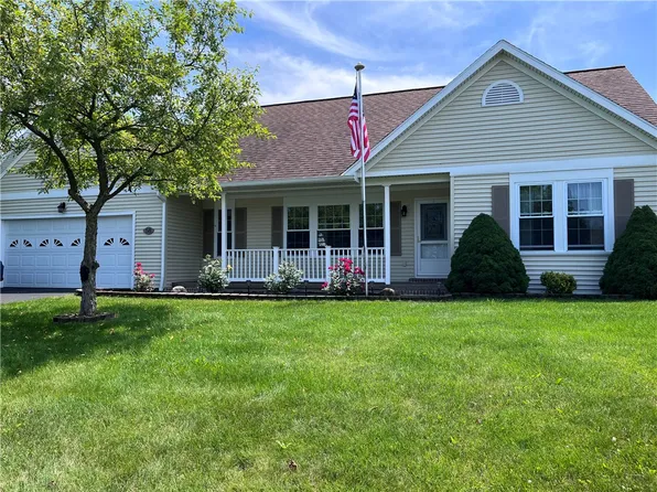 58 Bay Heights Cir, Geneva, NY 14456