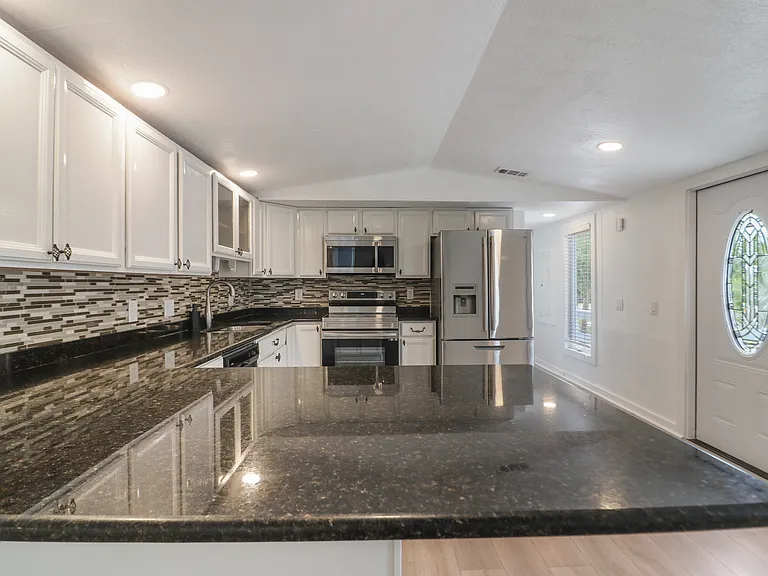 168 Sunset Ln — Photo 9