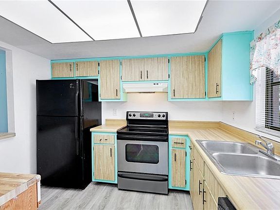 5th image of 27670 S View Dr APT 136