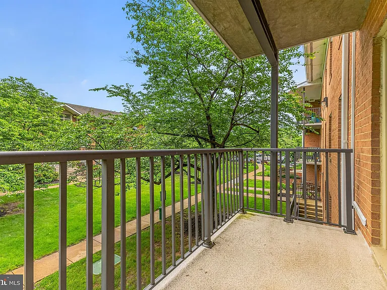 3334 Spring Ln #B30 — Photo 19