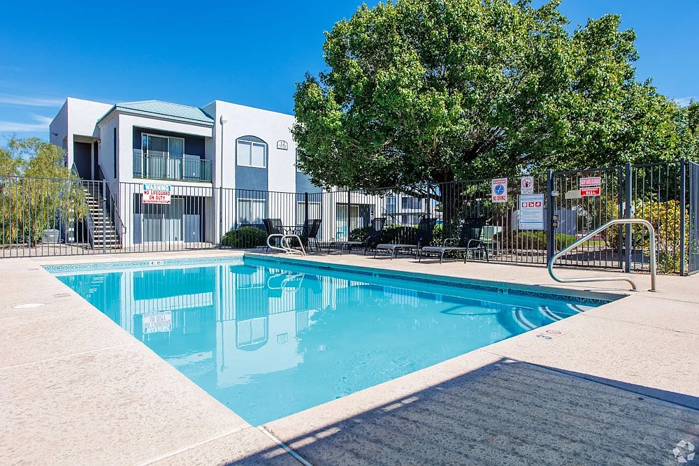 Lifestyles at Renaissance — Photo 1