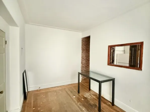 386 Second Street image 1 of 12