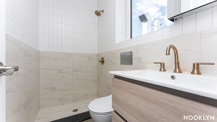 Rented by Nooklyn NYC LLC | media 7