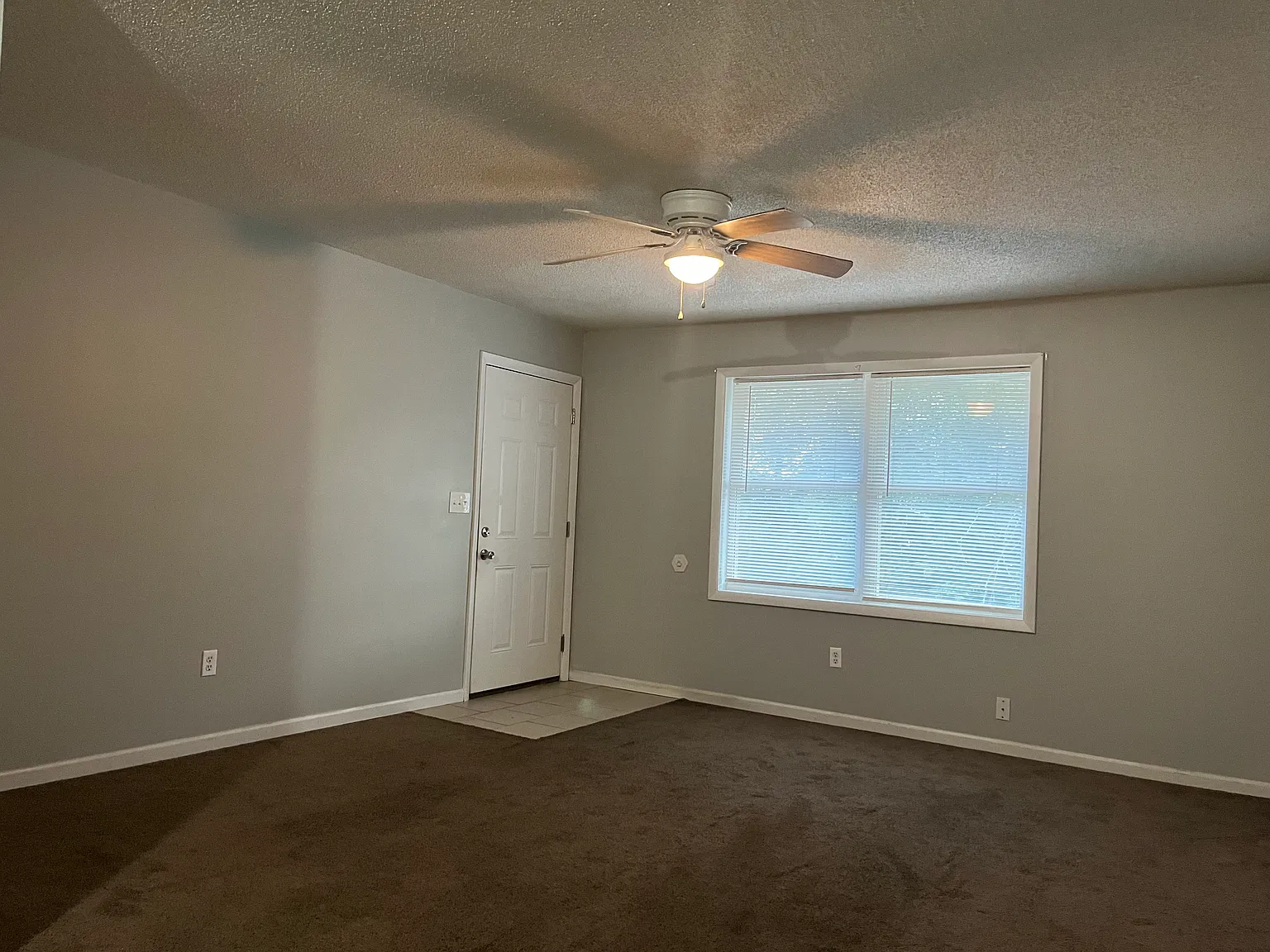 601 Carson St — Photo 1