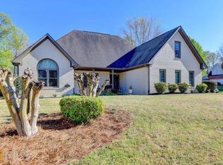 652 Thornapple Trl, Lawrenceville, GA
