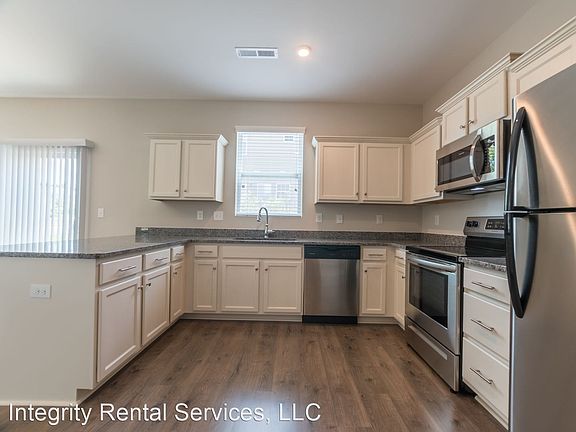 5th image of 537 Calen Ln #547