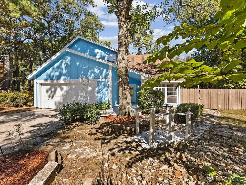 12 Dewthread Ct