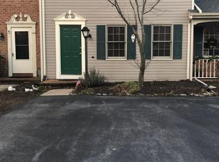 33 Laurie Ln, Lititz, PA 17543