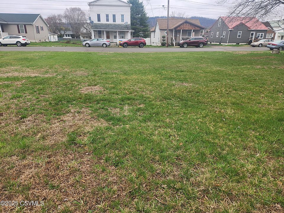 2nd image of 1138 4th Ave