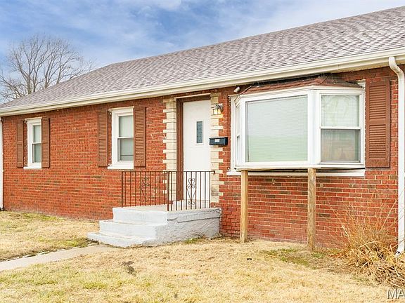 2nd image of 1735 Rhodes St