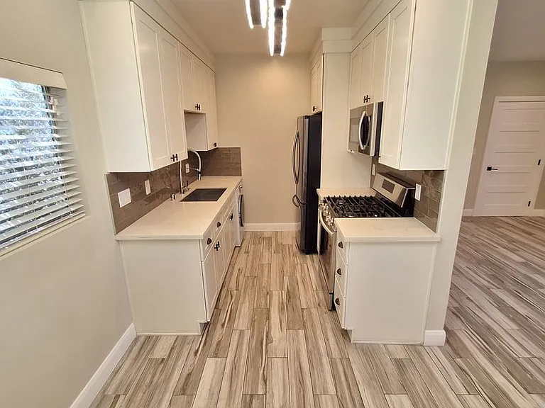 13611 Vanowen St #15 — Photo 13