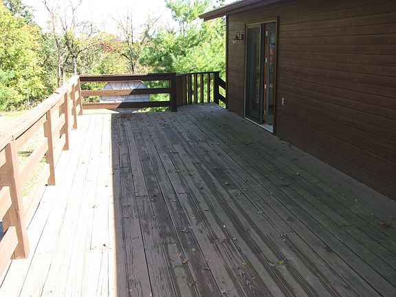 36 x 12 upstairs deck.