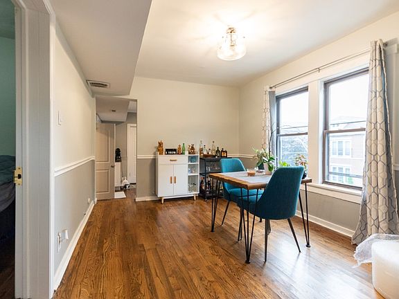 4th image of 1861 N Hoyne Ave #2R
