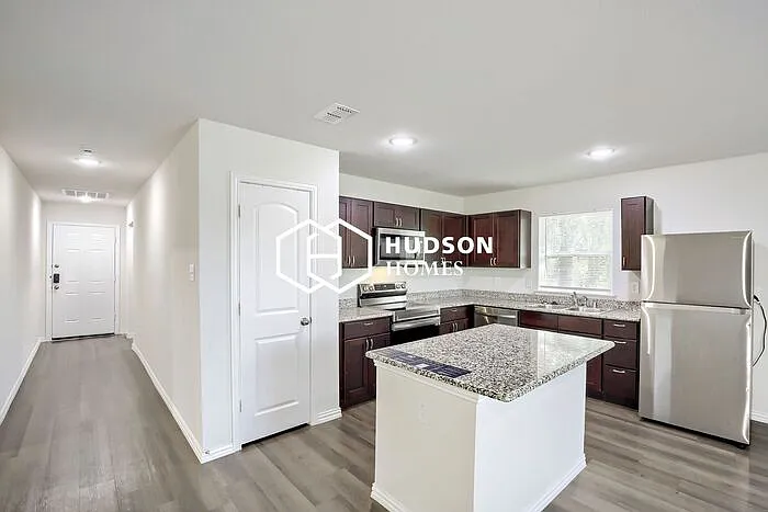 159 Westview Dr — Photo 5