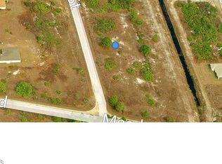 1061 Kirkwood St, Lehigh Acres, FL 33974