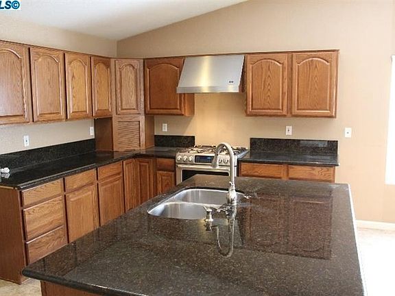 3rd image of 4723 W Cherry Ct