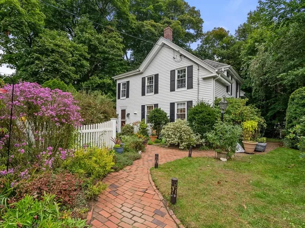 5 Broads Ave, Natick, MA 01760