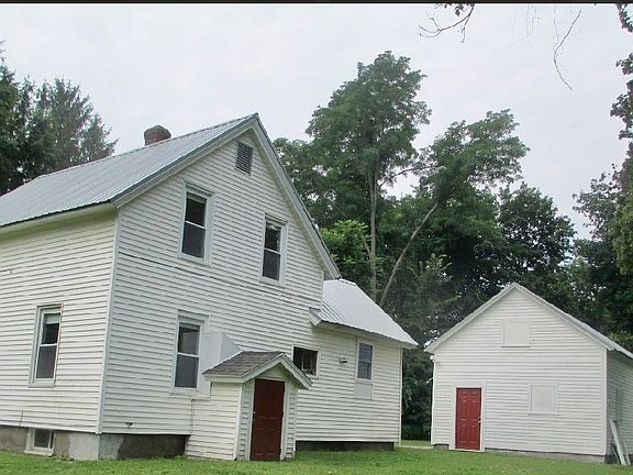 3rd image of 1 Elmwood Ct