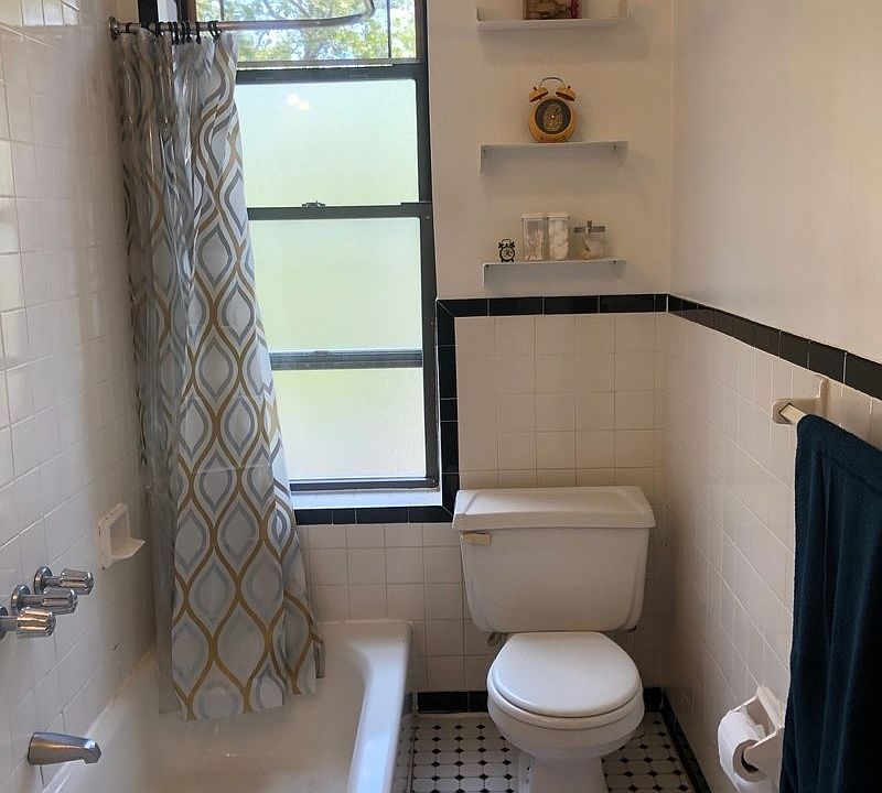 2nd image of 8610 109th St APT Dd3