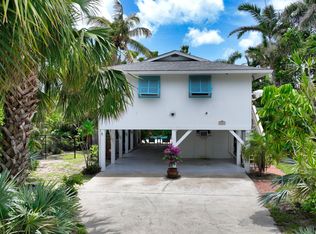 5225 Palm Dr, Melbourne Beach, FL 32951