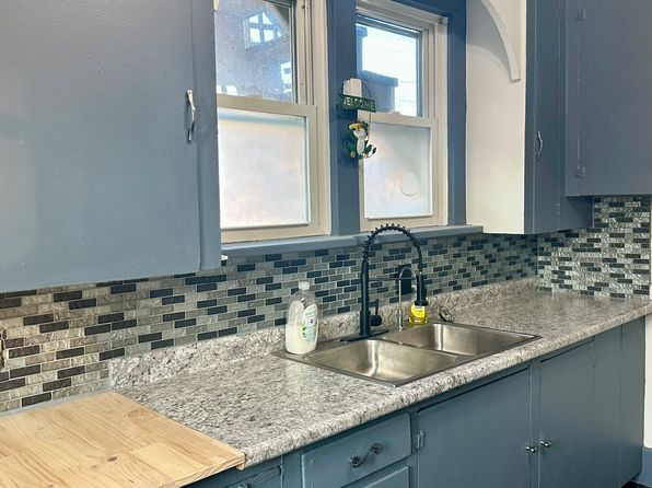 132 N Main St #1