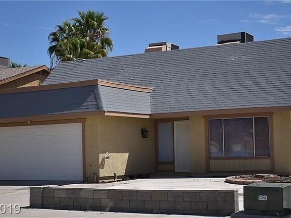 2nd image of 4792 Knollwood Dr