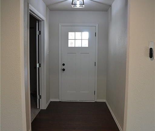 3rd image of 26 Arrowhead Cir