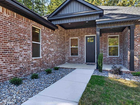 4th image of 82 Cresta Way