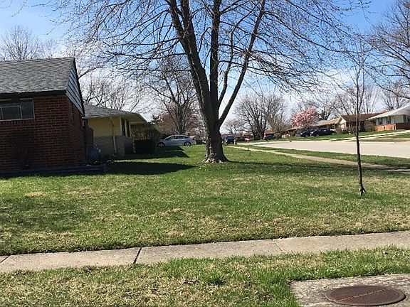 3rd image of 1707 Parkinson Dr