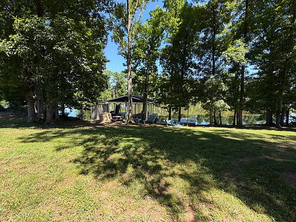5th image of 308 Melrose Pl