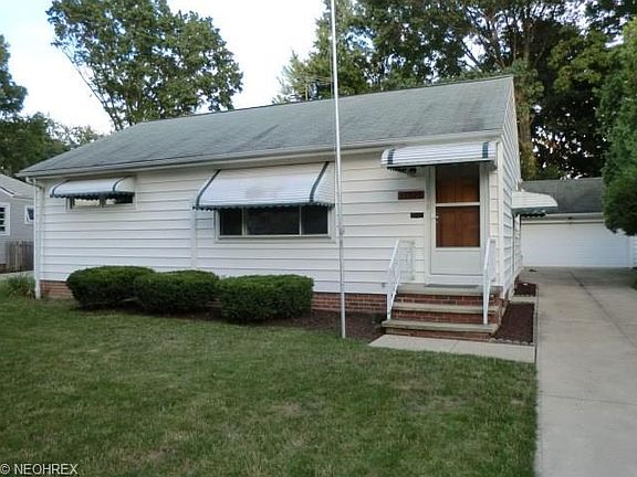 2nd image of 15921 Woodbury Ave