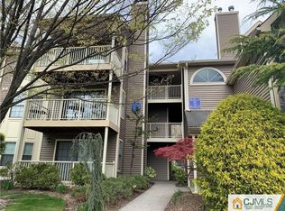 404 Carhart Ct, East Brunswick, NJ