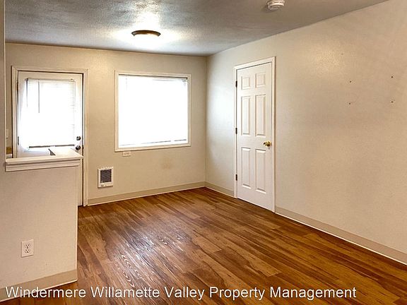 2nd image of 275 N Main St #7562956