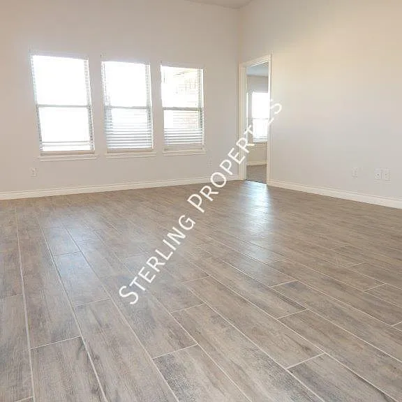 18624 Luna Dr — Photo 6