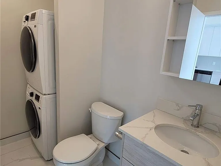 60 Frederick St #3413 — Photo 15