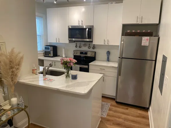 4242 39th St NW APT 31, Washington, DC 20016