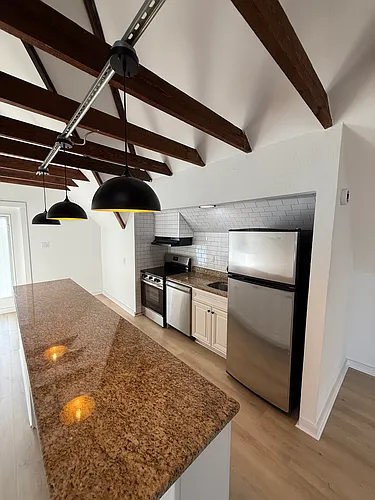 214 S Fielding Ave #3 Photo 1
