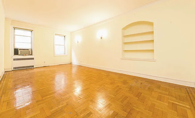 Sold by REMAX Elite | media 3