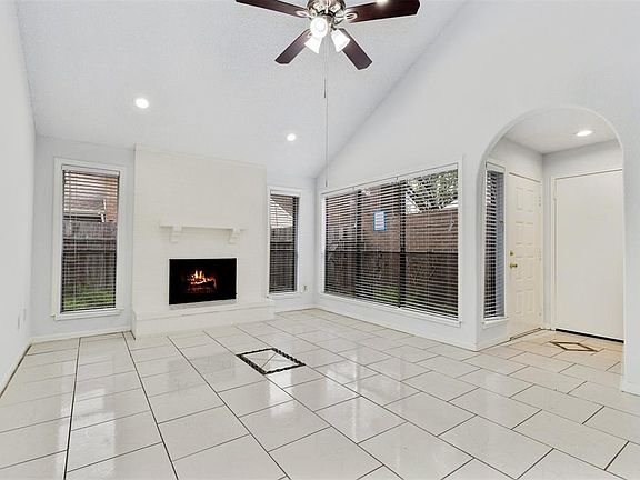 2nd image of 2855 Panagard Dr