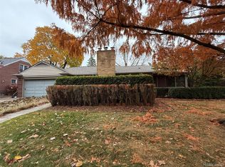 1210 Marywood Dr, Royal Oak, MI