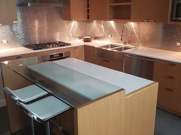 5th image of 1168 Richards St #3