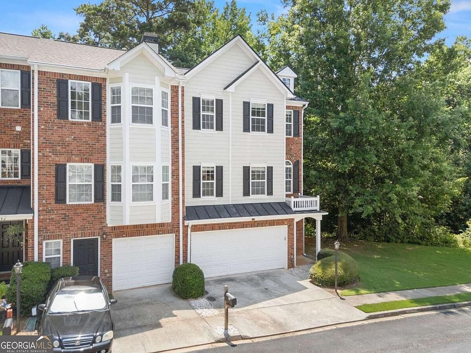 1st image of 446 Sandtrap Ln